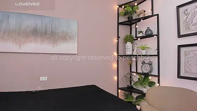 Briana Wells  online show from 05.11.26