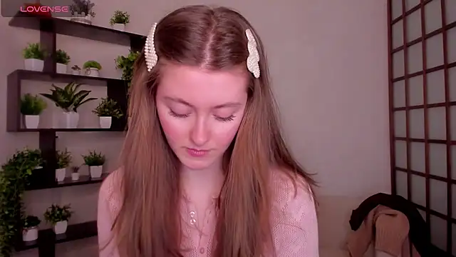 KateCuddle online show from 02.04.26