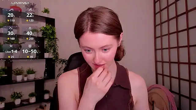 KateCuddle online show from 03.02.26