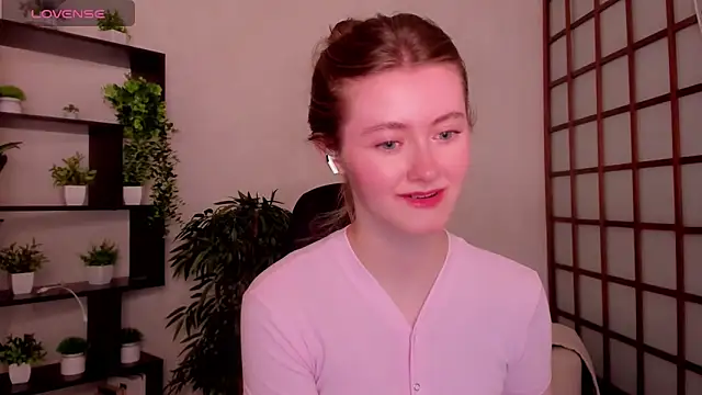 KateCuddle online show from 06.15.26
