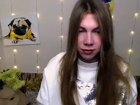 Sport Tall Doll online show from 12.06.24