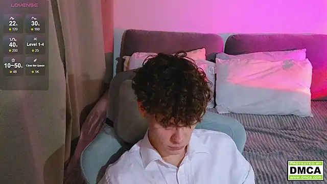 Snapshot of cute_thomas chatting on 02.18.26 cute thomas online show from 02.18.26