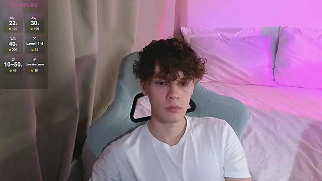 Snapshot of cute_thomas chatting on 05.04.26 cute thomas online show from 05.04.26