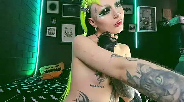 insania 9999  online show from 12.20.24