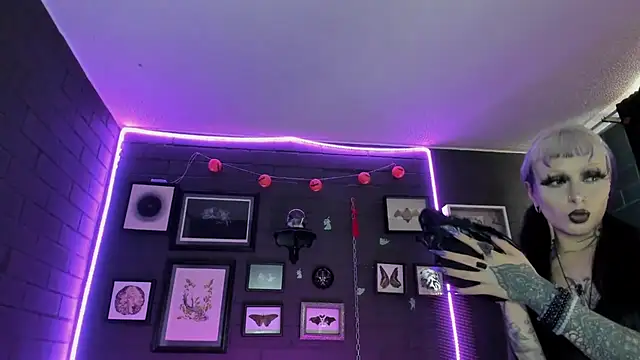 insania 9999  online show from 09.15.25