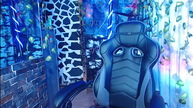 kissingdevil online show from 01.19.25