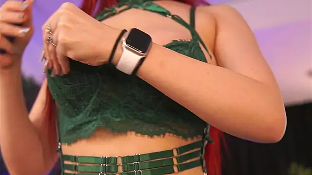 Snapshot of HotSkinnyX chatting on 02.23.25 HotSkinnyX online show from 02.23.25