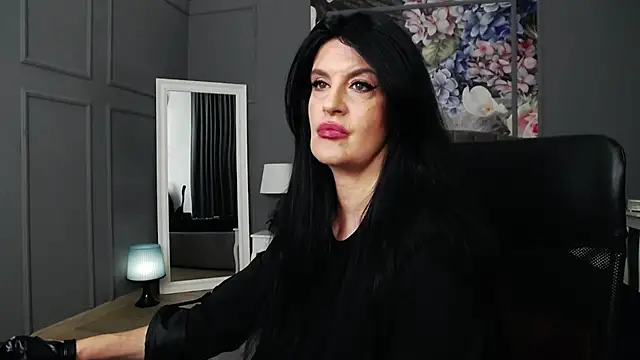 DomMelissaW online show from 12.04.24