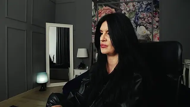 DomMelissaW online show from 01.23.25