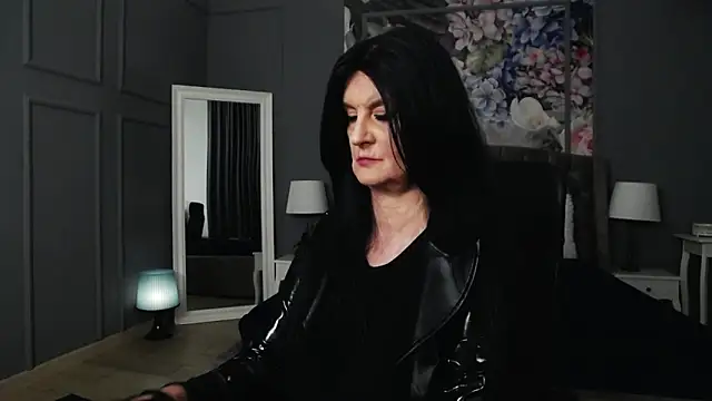 DomMelissaW online show from 03.22.25