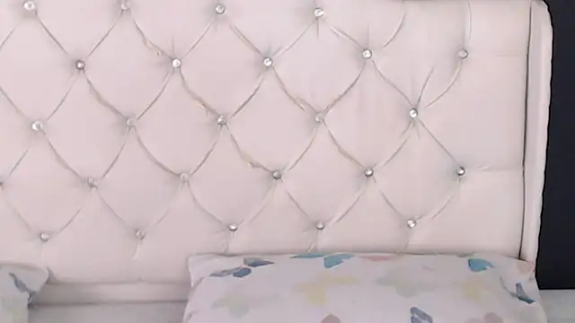 Snapshot of LiaVillalobos chatting on 09.12.25 LiaVillalobos online show from 09.12.25