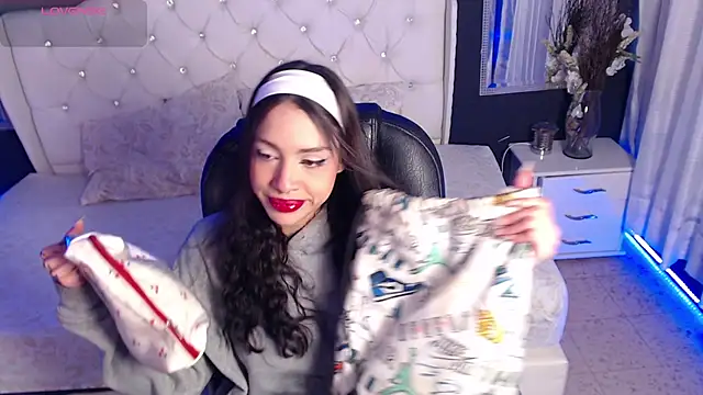 Snapshot of LiaVillalobos chatting on 09.26.25 LiaVillalobos online show from 09.26.25