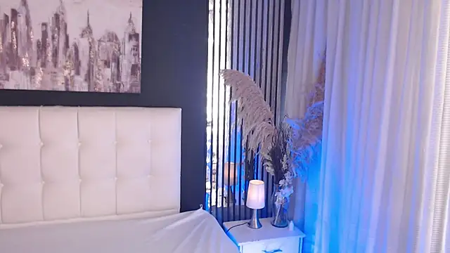 LiaVillalobos online show from 04.17.26