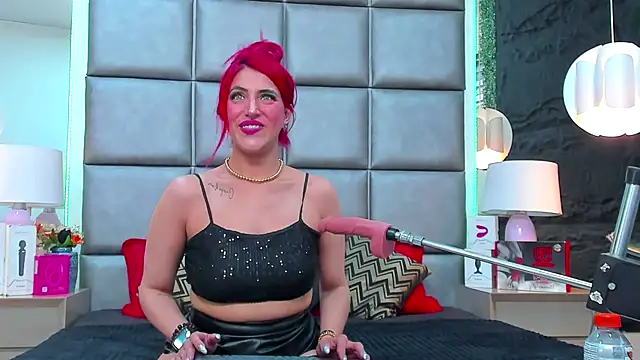 Snapshot of AllissaBrowm chatting on 11.05.25 AllissaBrowm online show from 11.05.25