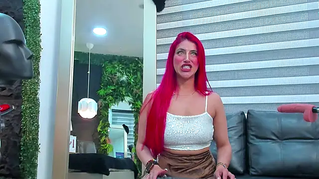 Snapshot of AllissaBrowm chatting on 11.15.25 AllissaBrowm online show from 11.15.25