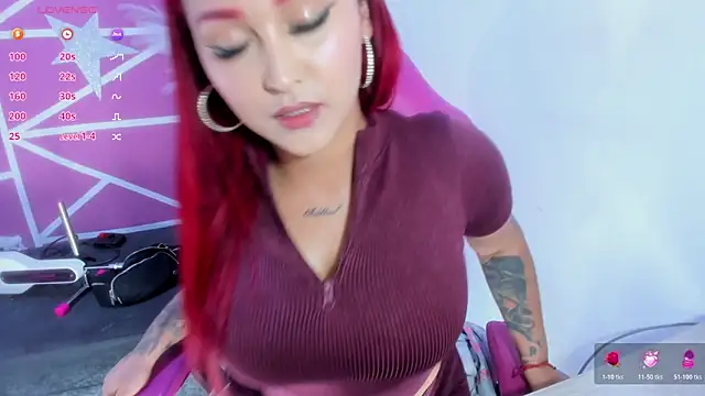 Snapshot of lucy_beatifull chatting on 03.05.26 lucy beatifull online show from 03.05.26