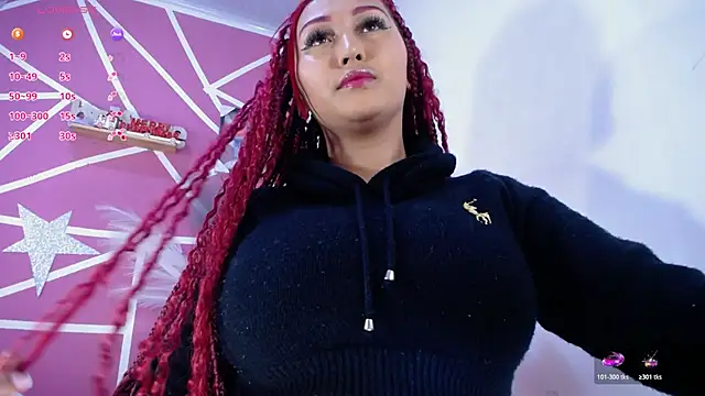 Snapshot of lucy_beatifull chatting on 04.08.26 lucy beatifull online show from 04.08.26