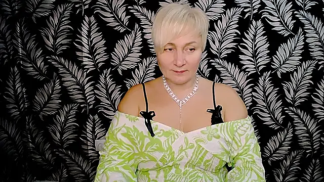 Olivia playful online show from 12.08.24