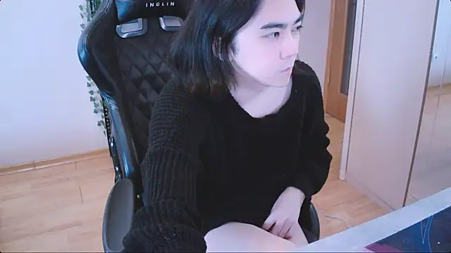 Snapshot of Judame_Aoi chatting on 12.16.24 Judame Aoi online show from 12.16.24