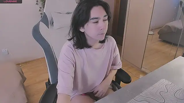 Snapshot of Judame_Aoi chatting on 11.30.25 Judame Aoi online show from 11.30.25