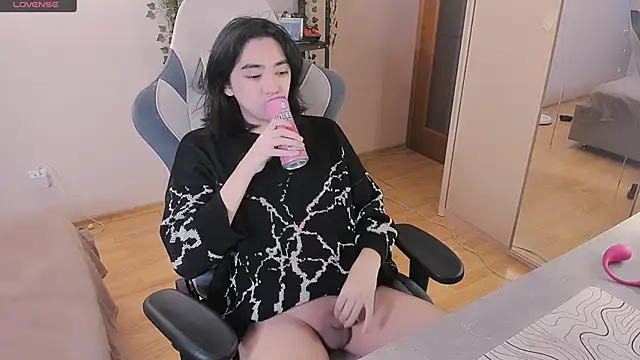 Snapshot of Judame_Aoi chatting on 12.01.25 Judame Aoi online show from 12.01.25