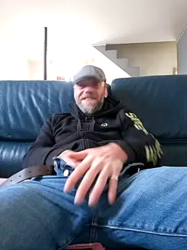 Snapshot of eddouxxx78 chatting on 01.06.25 eddouxxx78 online show from 01.06.25