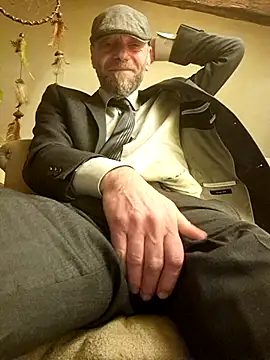 Snapshot of eddouxxx78 chatting on 02.15.25 eddouxxx78 online show from 02.15.25