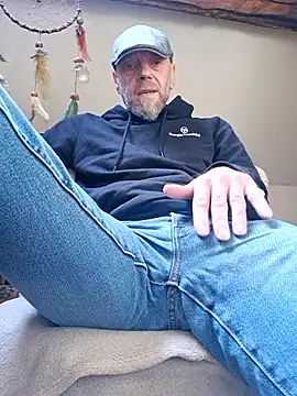 Snapshot of eddouxxx78 chatting on 10.04.25 eddouxxx78 online show from 10.04.25