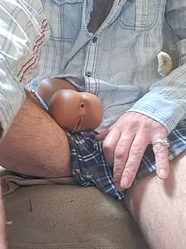 Snapshot of eddouxxx78 chatting on 10.31.25 eddouxxx78 online show from 10.31.25