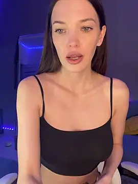 Snapshot of julia_fly chatting on 01.24.25 julia fly online show from 01.24.25