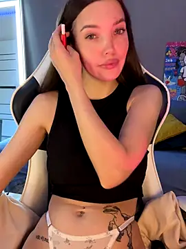 Snapshot of julia_fly chatting on 09.18.25 julia fly online show from 09.18.25