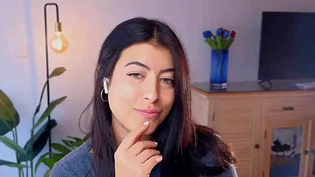 Snapshot of anabelcurvy chatting on 12.03.24 anabelcurvy online show from 12.03.24