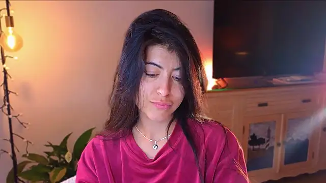 Snapshot of anabelcurvy chatting on 12.09.24 anabelcurvy online show from 12.09.24