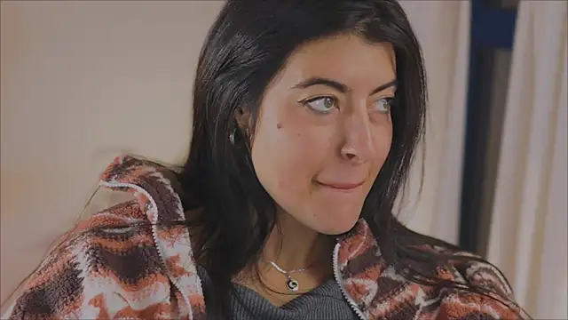 Snapshot of anabelcurvy chatting on 02.04.25 anabelcurvy online show from 02.04.25