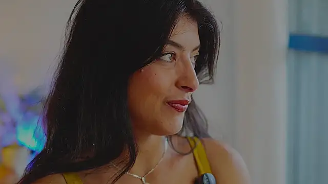 Snapshot of anabelcurvy chatting on 10.09.25 anabelcurvy online show from 10.09.25