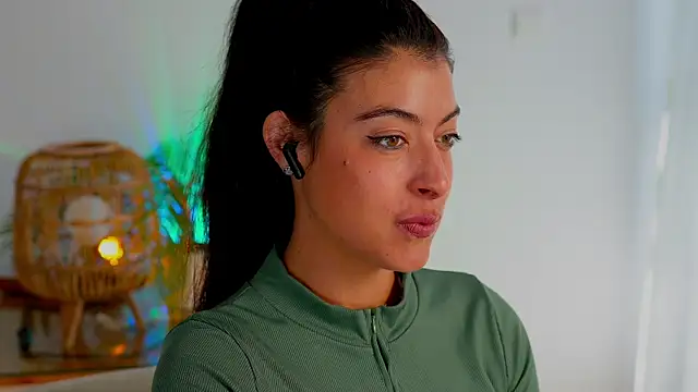 anabelcurvy online show from 12.18.25