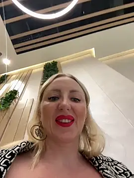 Allys online show from 01.04.25