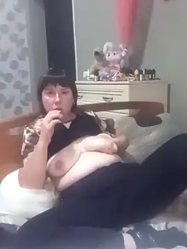 explored romantic online show from 10.10.25