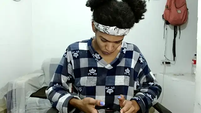 Snapshot of angelamarie1 chatting on 10.26.25 angelamarie1 online show from 10.26.25