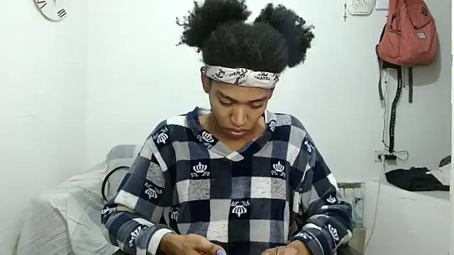 Snapshot of angelamarie1 chatting on 11.09.25 angelamarie1 online show from 11.09.25