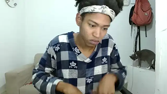 Snapshot of angelamarie1 chatting on 11.13.25 angelamarie1 online show from 11.13.25