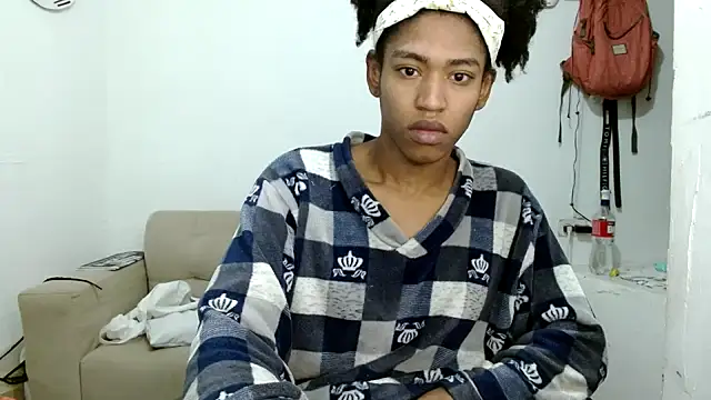 Snapshot of angelamarie1 chatting on 11.26.25 angelamarie1 online show from 11.26.25