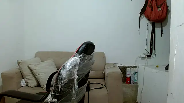 Snapshot of angelamarie1 chatting on 11.29.25 angelamarie1 online show from 11.29.25