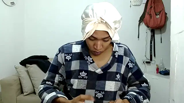 Snapshot of angelamarie1 chatting on 12.02.25 angelamarie1 online show from 12.02.25