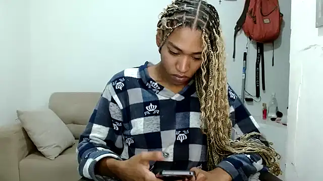 Snapshot of angelamarie1 chatting on 12.03.25 angelamarie1 online show from 12.03.25