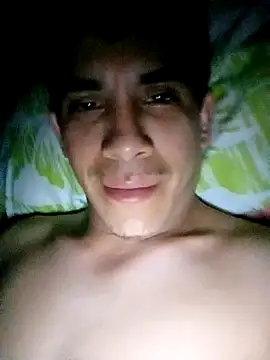 Snapshot of LarryCapija chatting on 10.10.25 LarryCapija online show from 10.10.25