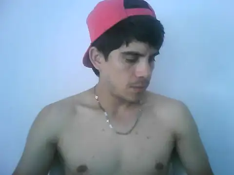 Snapshot of LarryCapija chatting on 11.05.25 LarryCapija online show from 11.05.25