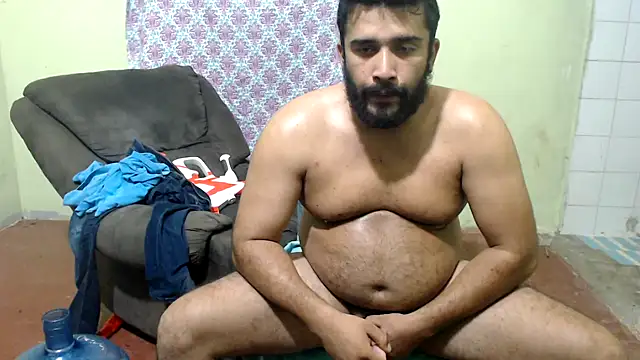 Snapshot of isearchcompany chatting on 02.27.25 isearchcompany online show from 02.27.25