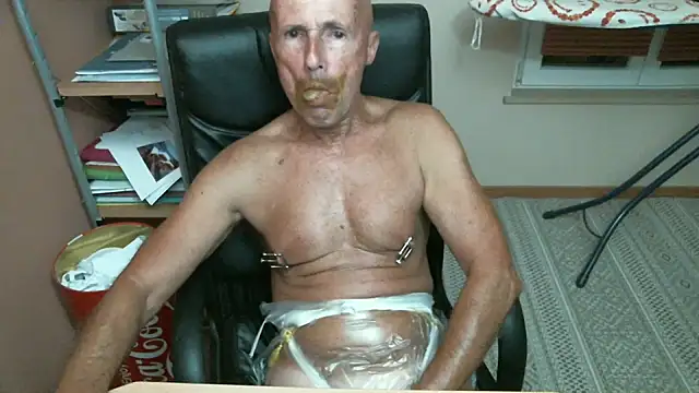 Snapshot of olibrius71 chatting on 09.13.25 olibrius71 online show from 09.13.25