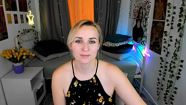 Karinella x online show from 03.02.25